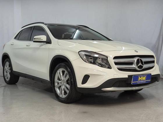 MERCEDES-BENZ GLA 200 1.6 CGI STYLE 16V TURBO FLEX 4P AUTOMÁTICO